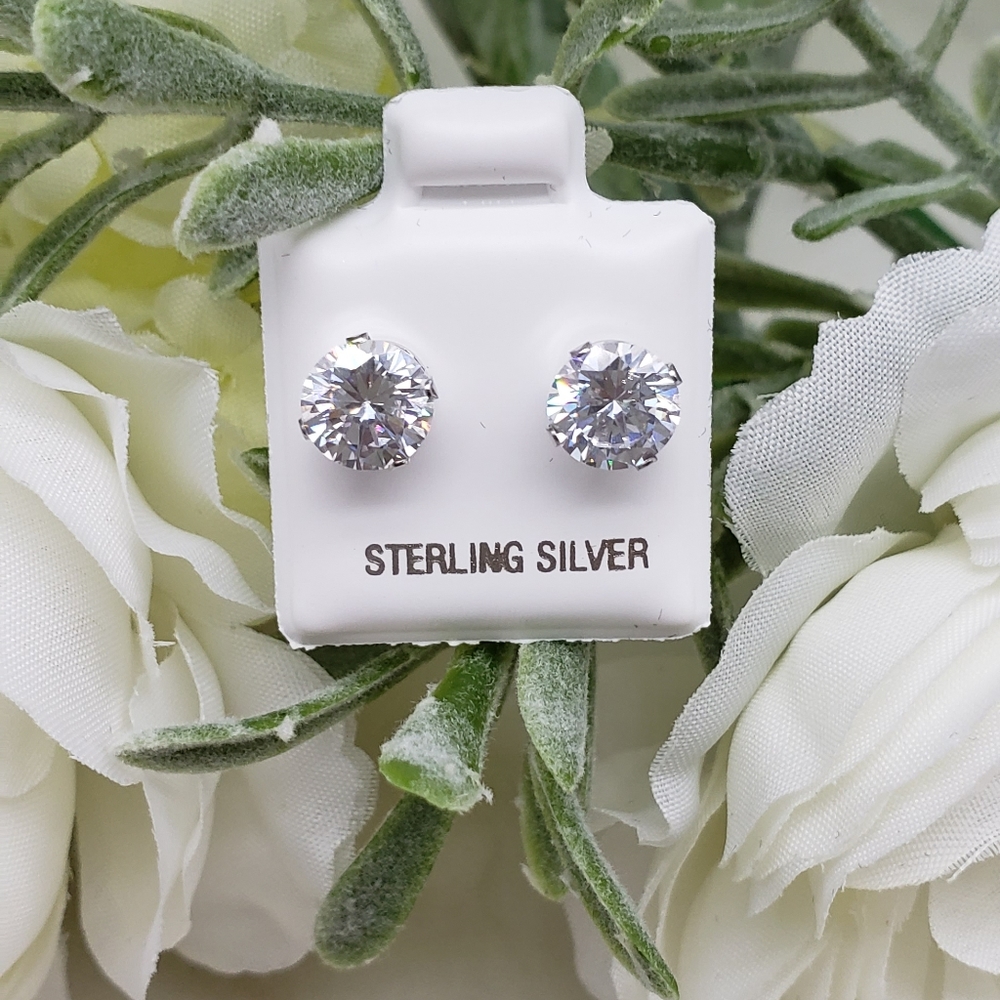 ✅💯 GENUINE STERLING SILVER *925* 4CT CZ STUDS - Picture 6 of 7